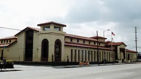 photo of library building exterior
