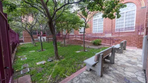 exterior of Felipe de Neve Branch Library