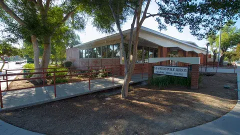 Exterior of Granada Hills Branch Library