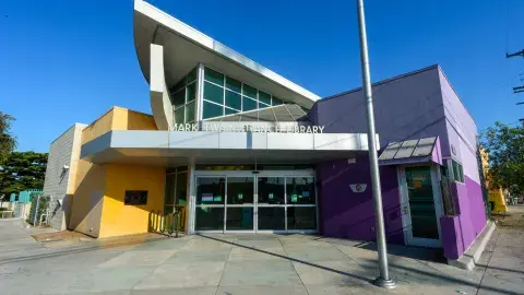 exterior of Mark Twain Branch Library